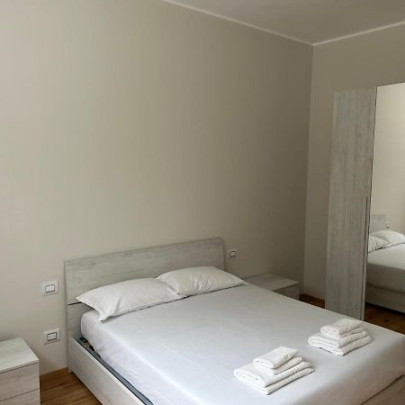 Moscova Luxury Bruno Apartment Milão Exterior foto